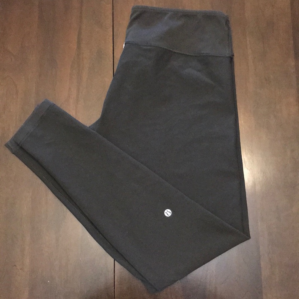 Lululemon mid rise wunder under